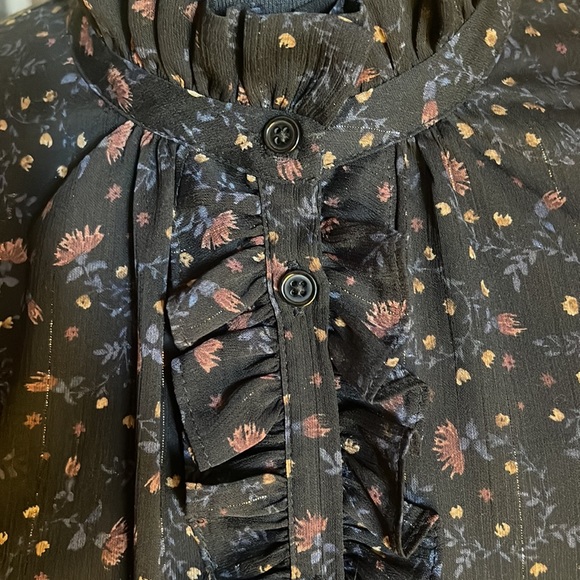 Blouse with Puffy-long-Sleeve Top with Mock Neckline, with buttons - Picture 2 of 2